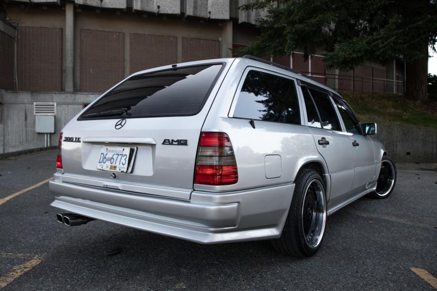  Mercedes-Benz 300 TE 4Matic (S124) 1993 года  (фото 17 из 89)